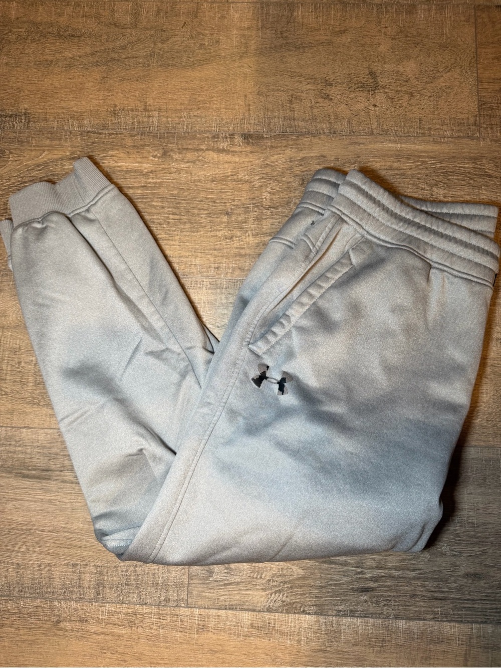 Under Armour Men’s Light Gray Jogger Sweatpants, XL